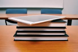 Radio Jil FM lance une Journée fil rouge sur la lecture au milieu juvénile