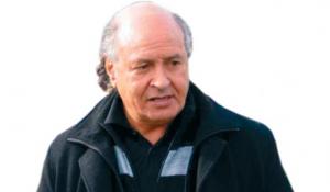 الطلاق بالتراضي بين بلحوت وإدارة الشلف                                    3 ملايين للاعبي بلوزداد رغم التعثر أمام المولودية :