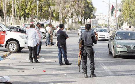 Abandonnée à elle-même, la Libye s'installe dans l'instabilité                                    La chute du régime d'El Gueddafi, un an après