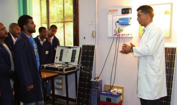 Formation professionnelle: atteindre 70% de taux d'inscrits en apprentissage