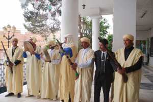 ﺧﻴﻤﺔ ﺍﻟﺸﻌﺮ ﺍﻟﺸﻌﺒﻲ ﻓﻲ ﻃﺒﻌﺘﻬﺎ ﺍﻟﺜﺎﻧﻴﺔ ﻋﺸﺮﺓ