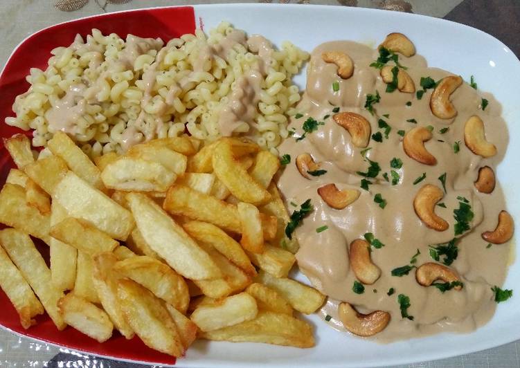 صدور دجاج بصلصة الفطر 2