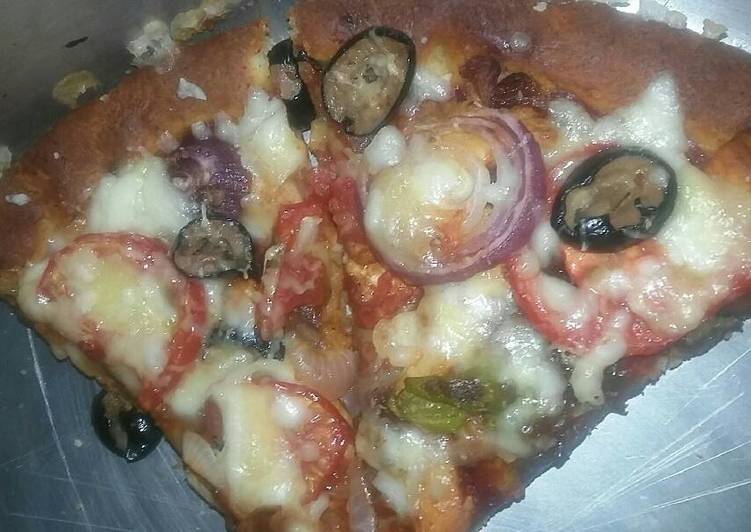 بيتزا بقطع دجاج