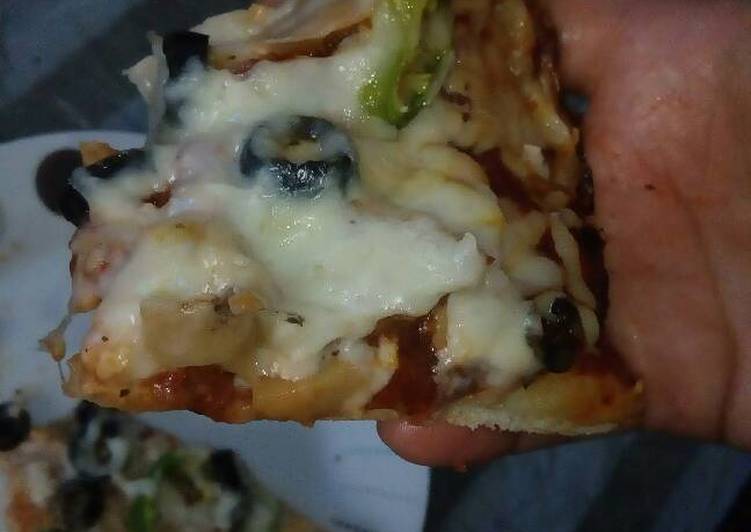 بيتزا الدجاج والخضار