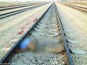 رمى بنفسه أمام القطار فتحوّلت جثته إلى أشلاء بتلمسان “سامحوني يا أبنائي لم أجد عملا”.. آخر ما قاله ربّ عائلة قبل انتحاره