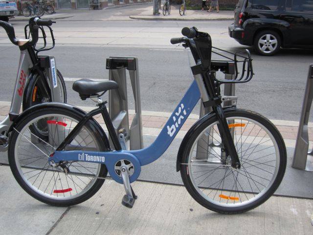 كيف وصلت دراجة بيكسي مونتريالية الى المغرب؟