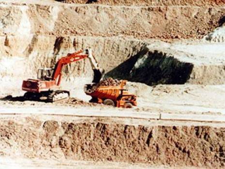 Un sous-sol en attente d'investissement                                    Des ressources minières inexploitées