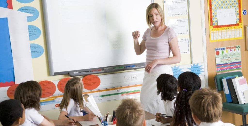 وزير التربية مصرّ على دروس التربية الجنسية