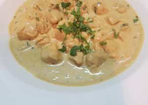 دجاج بزبدة الفول السوداني