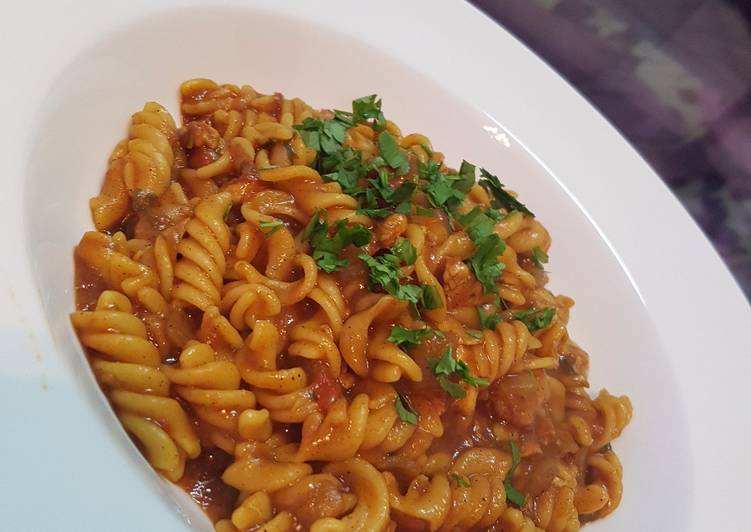 كبسة المكرونة بالدجاج