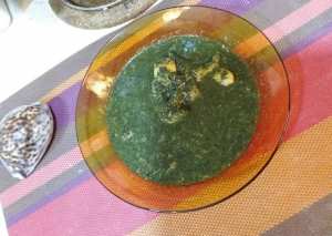 ملوخية ناشفه بصدور الدجاج سريعه و سهله