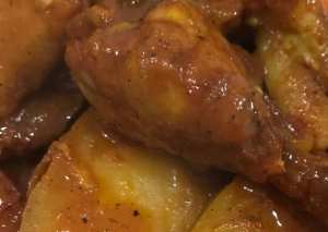 افخاد الدجاج مع البطاطا بالفرن