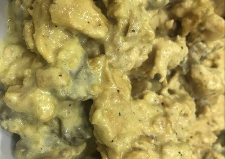 دجاج بالمشروم والكريمه