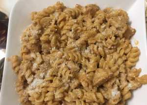 مكرونه بالدجاج والكريمة