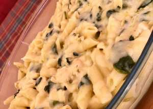 معكرونة بالدجاج والسبانخ 😋