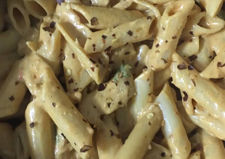 بينك باستا بالدجاج