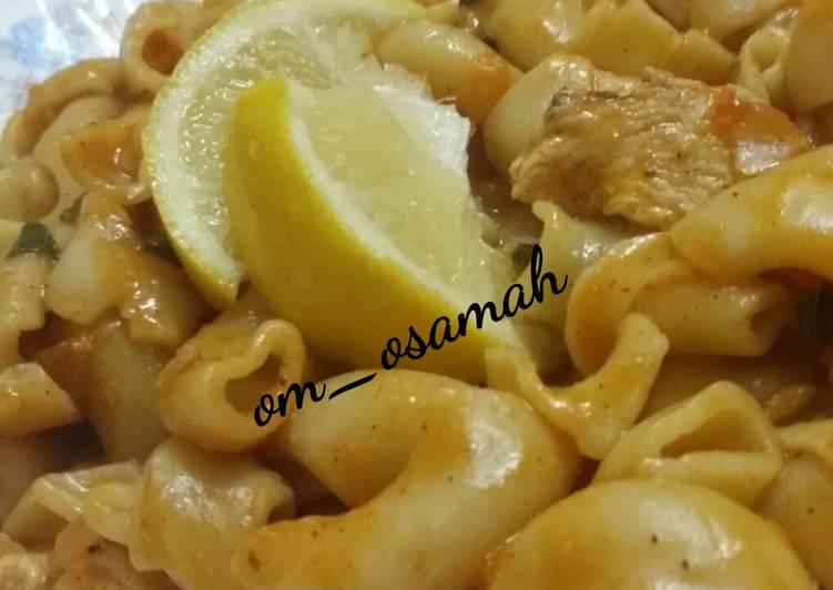 مكرونه بالدجاج
