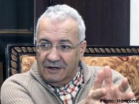 La structuration du parti d'abord, les élections ensuite Tour de siège - Au siège du PJL