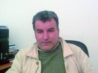 Une plume esclave d'un amour nommé théâtre                                    Le dramaturge Taileb Hocine