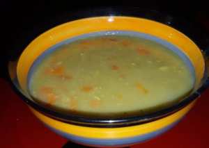 شوربة الشوفان مع صدر دجاج وجزر