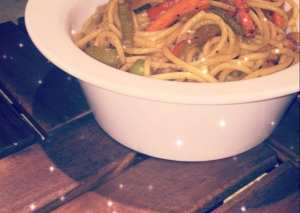 نودلز بالدجاج ✨