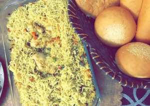 رز بالخضار مع صدور الدجاج