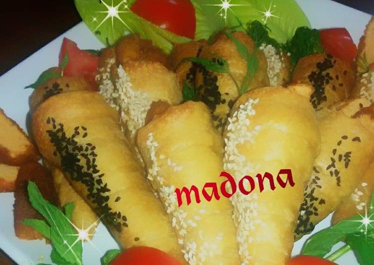 كورنيه محشيه بالدجاج 🍗🍗بعجينه 10 د