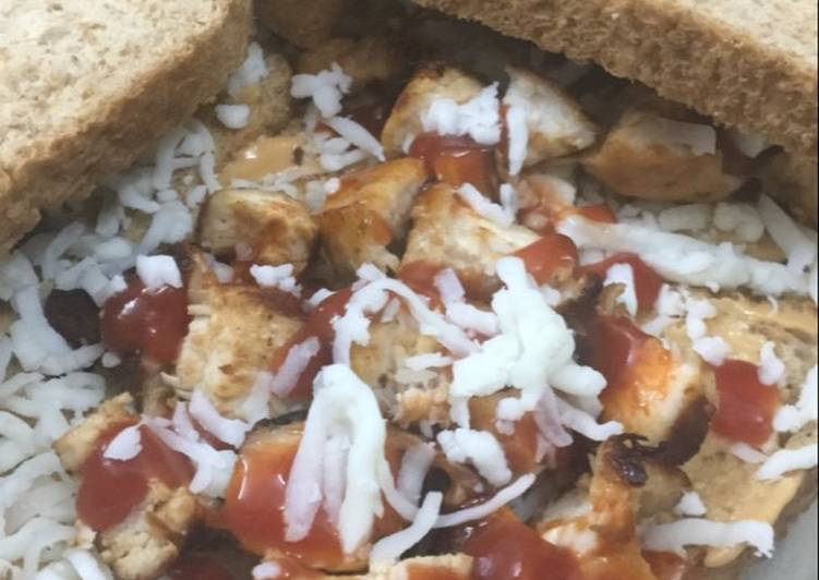 توست الدجاج بالجبن المبشور👏💕