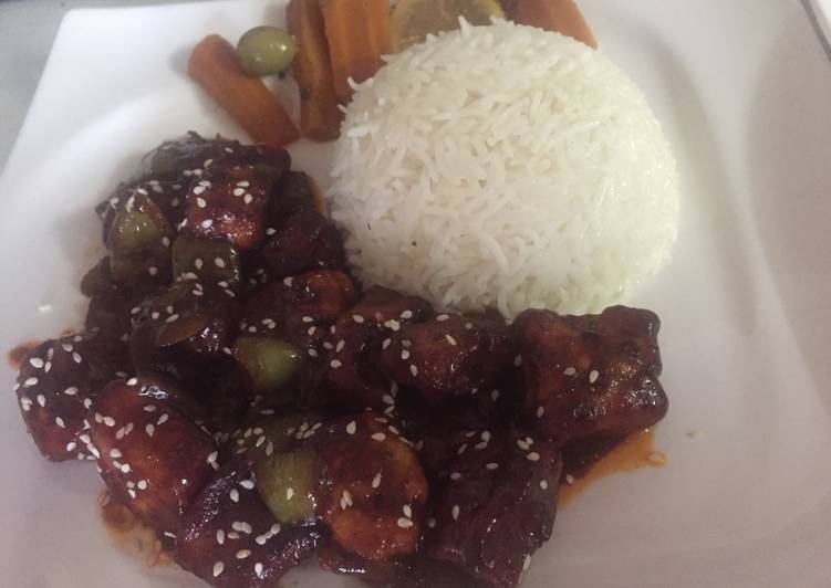 دجاج حامض وحلو بالطريقة الصينية