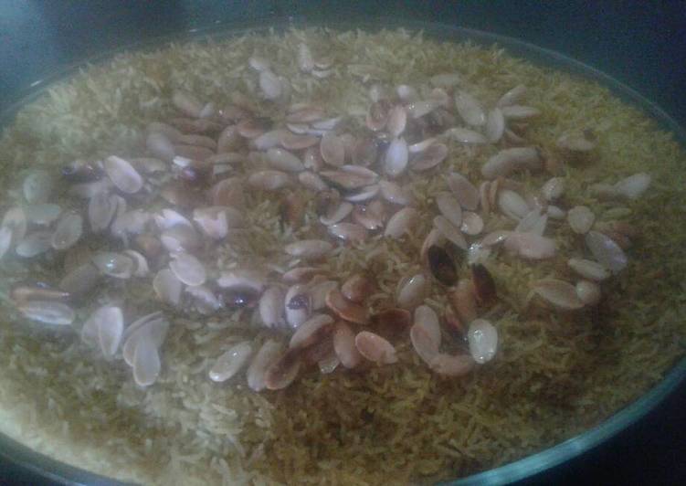 صينية دجاج والرز بلفرن