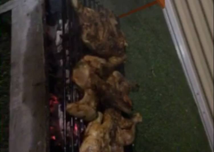 دجاج مشوي على الفحم