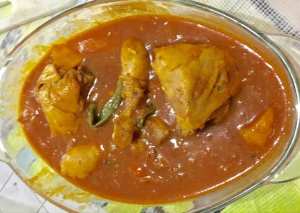 مرق دجاج هندي بالكاري