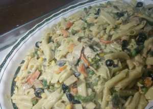 باستا الدجاج بالخضار والفطر