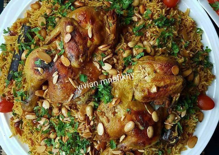 كبسة بالدجاج عالطريقة السعودية