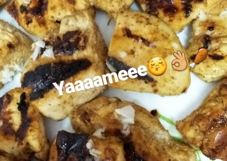 شرحات دجاج بالصويا صوص ومطفاية بالثوم والحامض