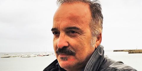 Akli Tadjer: «Comment vivre avec la culture française et algérienne sans devenir schizophrène»