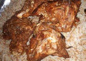 دجاج محمر مع الأرز الابيض