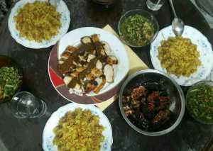 شرائح صدور الدجاج مع الصوص الحار