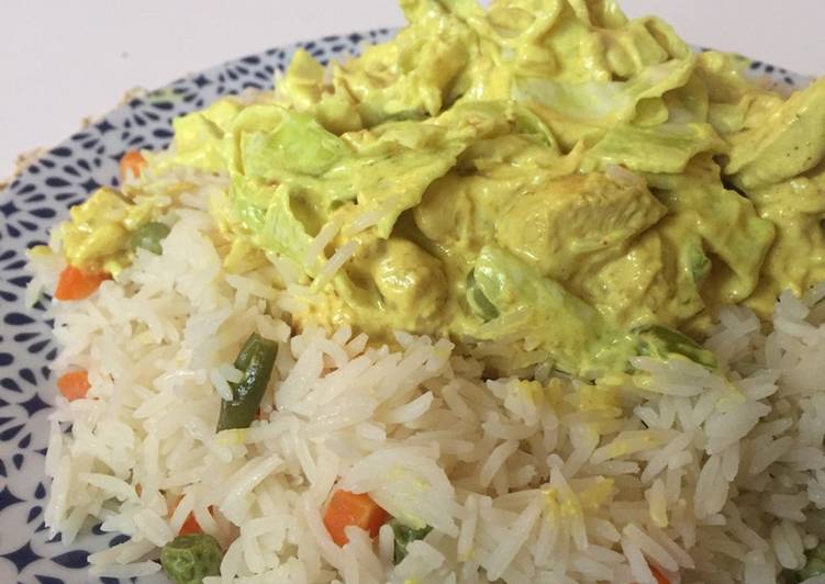 ارز بالدجاج والكريمه والملفوف