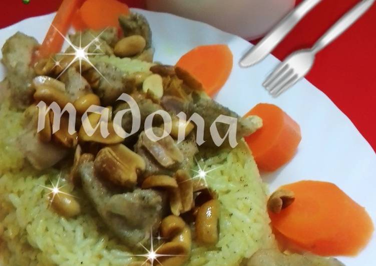 الارز بنكهه الكاري 🍛🍛مع شيش الدجاج🍗🍗