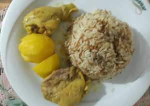 فروج المرق والبطاطا