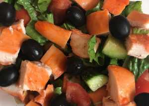 سلطه الدجاج المدخن