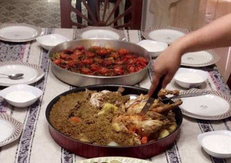 الدجاج المحشي في البرغل والخضار