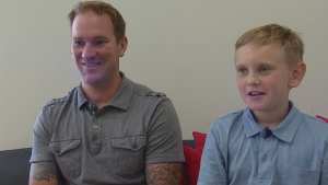 طفل في الثامنة ينقذ والده من الموت