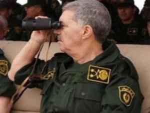 اللواء أحمد بوسطيلة ينصب العقيد زغيدة على رأس القيادة الجهوية للدرك ببشار