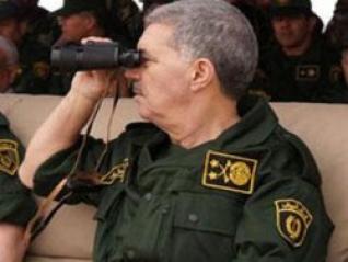 اللواء أحمد بوسطيلة ينصب العقيد زغيدة على رأس القيادة الجهوية للدرك ببشار