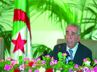 La participation de l'Algérie a été d'un grand apport                                    Ould Kablia à propos de la conférence de Tripoli sur la sécurité des frontières