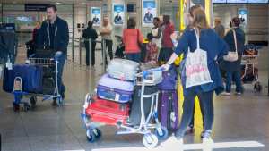 6 نصائح لتسهيل مرورك عبر المطار هذا الصيف