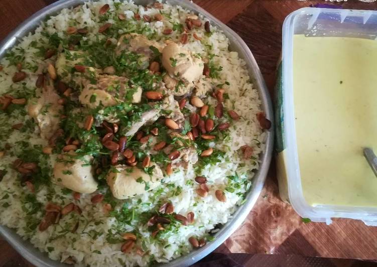 المنسف بالدجاج