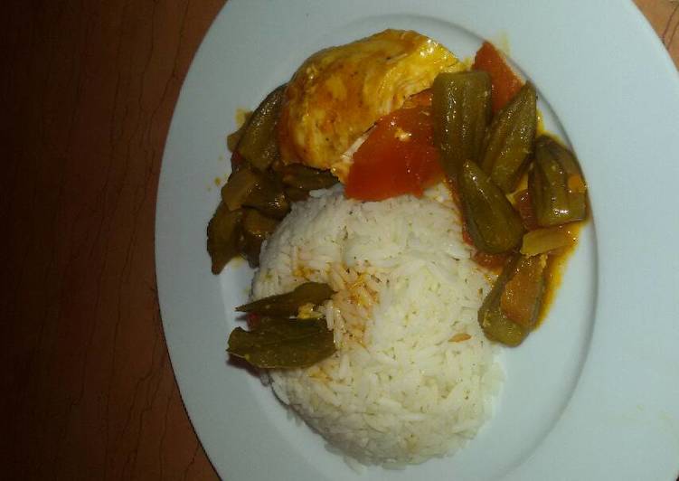 دجاج مع البامية